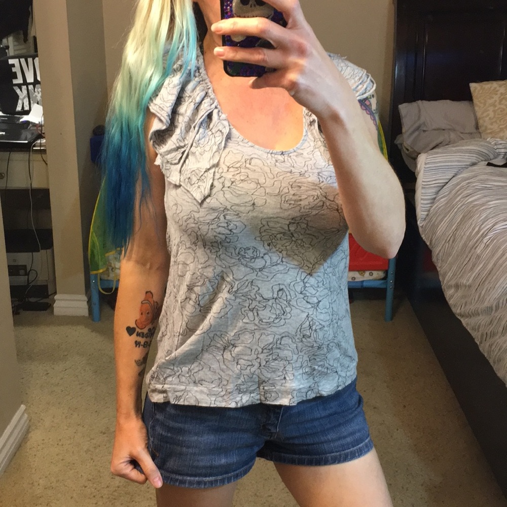 💙Great cond shirt by Juicy Couture💙